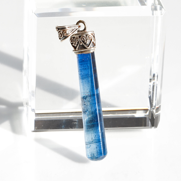 出雲!ネパール産☆深海のカイヤナイトペンダント  　石サイズ　46.5×7.6mm   【1】　  susa3　rei3  ise26