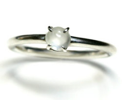 限定!特価!アイス翡翠のリング/5月【パワーストーン,天然石】