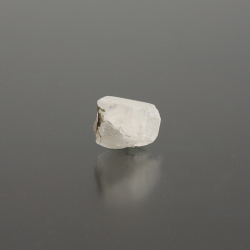 ロット鑑別済☆限定!ロシア産☆フェナカイトの原石　【14】　　12.5×13.9mm