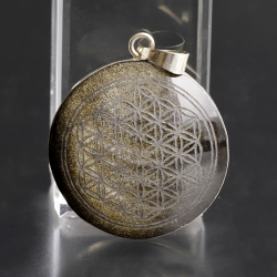 伊勢浄化☆ゴールデンオブシディアンSAのペンダント（フラワーオブライフ）   No.2　約30mm　ise22 rei