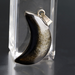 伊勢☆ゴールデンオブシディアンSAのペンダント（三日月　枠あり）   　30×20mm　　No.3. ise22 rei