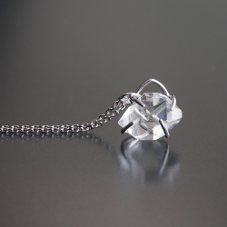 限定!ハーキマーダイヤモンドの原石　ミニペンダントトップ　11×8mm 【3】