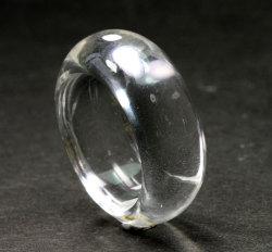 再入荷!お値下げ!ネパール産★ガネッシュヒマール水晶のくりぬきリング　　/4月