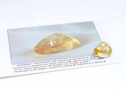 【直筆シール付】　A.Melody♪の著書掲載品サンストーン　　　　22×15mm　　　　　　　　【天然石・パワーストーン】