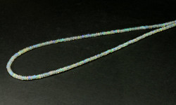 大特価!エチオピアンオパールの高品質ネックレス /10月   【天然石・パワーストーン】