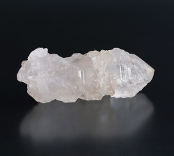 ツーソン2026!元祖アイスクリスタルの原石　 No.1　　78×30mm前後　　　/4月