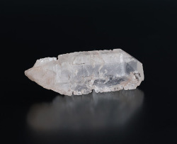 ツーソン2026!元祖アイスクリスタルの原石　 No.3　　66×23mm前後　　　/4月