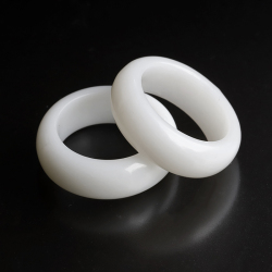 【伊勢】珍品!白玉＝ホワイトネフライトのリング　　 ise18   re