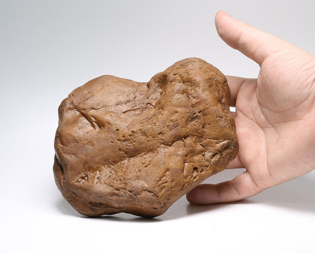 大特価☆イエロー 神居古潭（カムイコタン）の巨大原石《No.7》 14×11