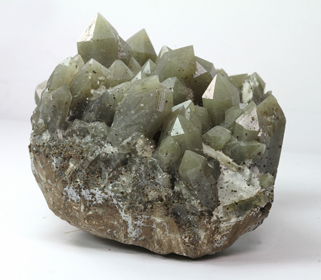 限定!内モンゴル産 グリーンクォーツクラスター ファインミネラル /4月