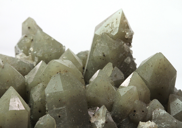 限定!内モンゴル産 グリーンクォーツクラスター ファインミネラル /4月