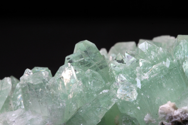 グリーンアポフィライト原石