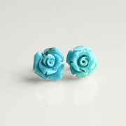【伊勢浄化】スリーピングビューティー産ターコイズの手彫り薔薇 K18Gピアス　《14》　　8.2×12.1mm   susa ise11