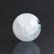 【鑑別書付き】激レア☆ロシア・シベリア（マリシェヴォ鉱山産）フェナカイト丸玉   No,2【25.4mm】　