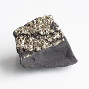 限定!ブラジル産シュンガイトwithパイライトの原石　34.2×47.4 mm  　【7】