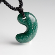 限定!グリーンアベンチュリンのSAの勾玉ペンダント[No.13]　susa2 rei2 sale