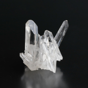 【伊勢】アーカンソー産水晶のクラスター　43.3×59.8×50.1mm [No.6]　　　rei3  ise26