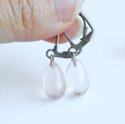 【伊勢】特価!高品質ローズクォーツのピアス　ミディアムタイプ　ise6