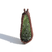 新春!【鑑別書付】モルダバイトの龍 まくらめペンダント  【52.8×20.4mm】　　ise 2022