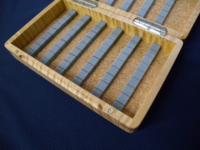 銘木毛鈎箱 HANDCRAFT NATURAL WOOD FLY BOX 樹種：タモ ハンド