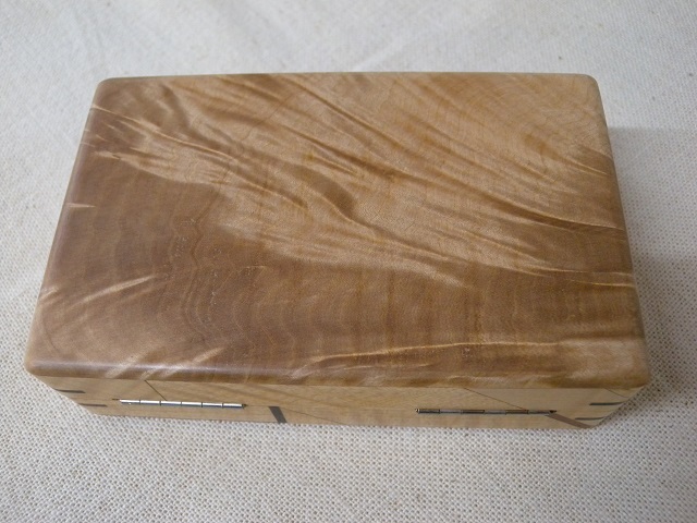 木製フライボックス 銘木毛鈎箱 HANDCRAFT NATURAL WOOD FLY BOX 樹種：橡 ハンドクラフト