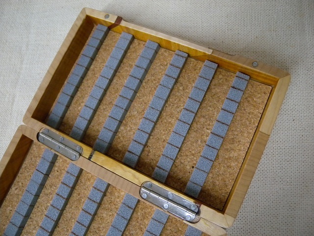 銘木毛鈎箱 HANDCRAFT NATURAL WOOD FLY BOX 樹種：橡 ハンドクラフト