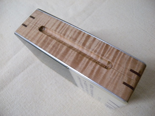 銘木毛鈎箱 HANDCRAFT NATURAL WOOD FLY BOX フライの雑誌柄