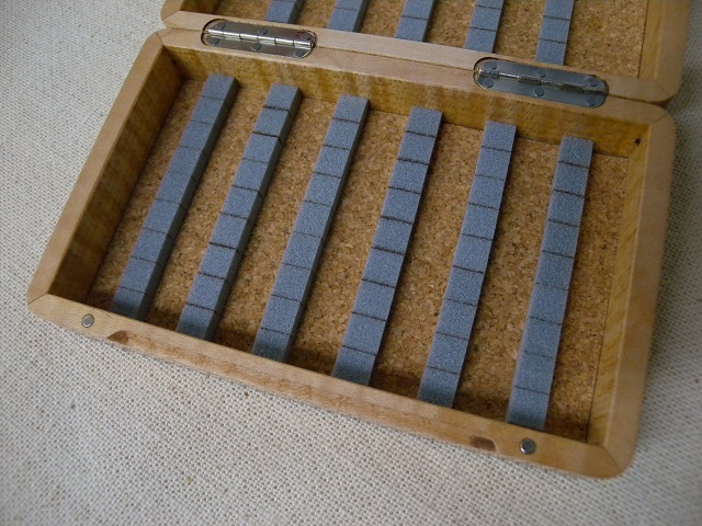 銘木毛鈎箱（薄型） HANDCRAFT NATURAL WOOD FLY BOX サビ
