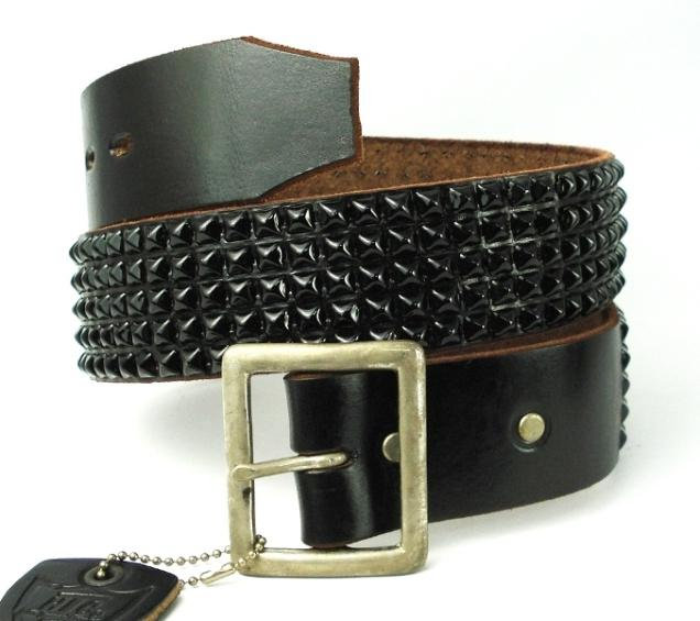 正規取扱HTC(Hollywood Trading Company)　#14　5 row Pyramid Black Studs Belt(5連ピラミッドブラックスタッズベルト)　ブラック