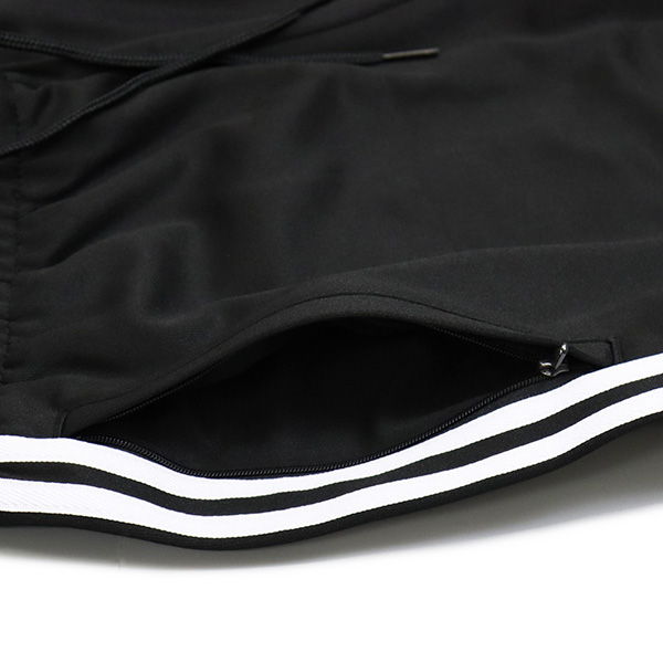 adidas正規取扱店