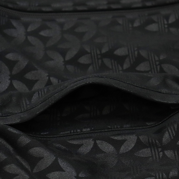 adidas(アディダス)正規取扱店THREEWOOD