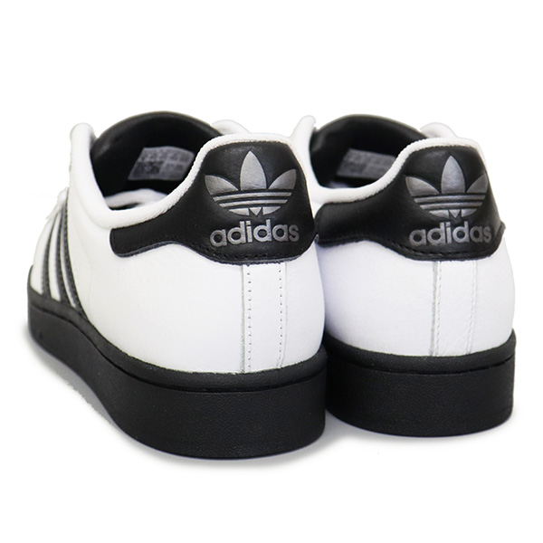 adidas正規取扱店