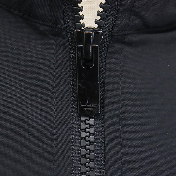 adidas(アディダス)正規取扱店