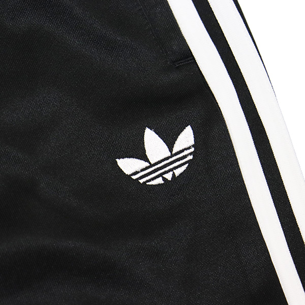 adidas(アディダス)正規取扱店