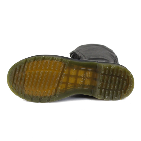 Dr.Martens正規取扱店THREEWOOD