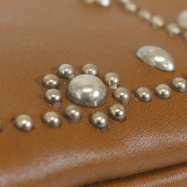 HTC正規取扱店THREEWOOD