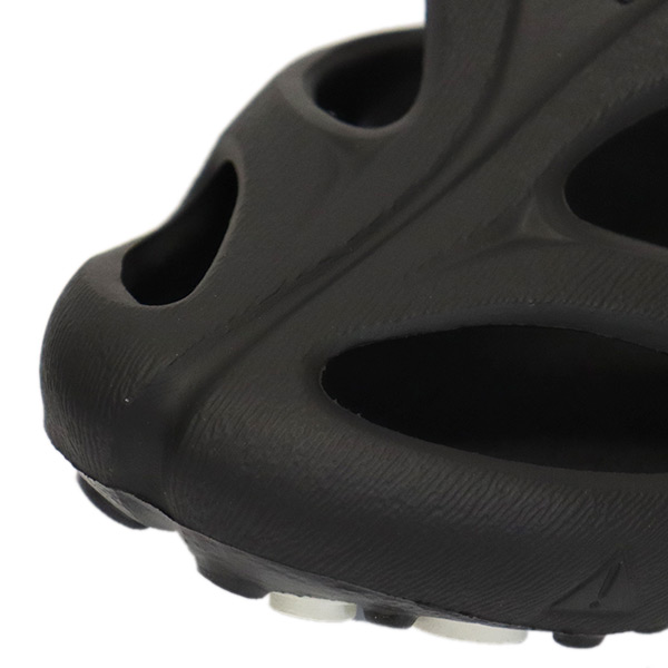 KEEN(キーン)正規取扱店