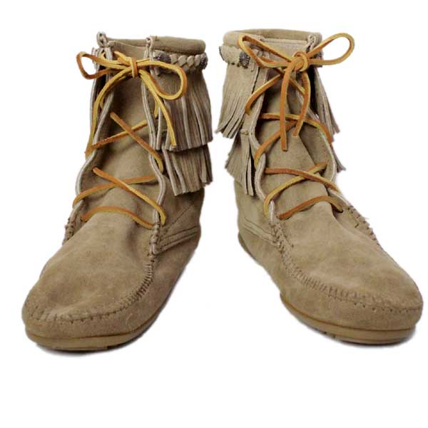 正規取扱店 MINNETONKA(ミネトンカ)Double FringeTramper Boot(ダブルフリンジ トランパーブーツ)#623 TAUPE レディース MT035