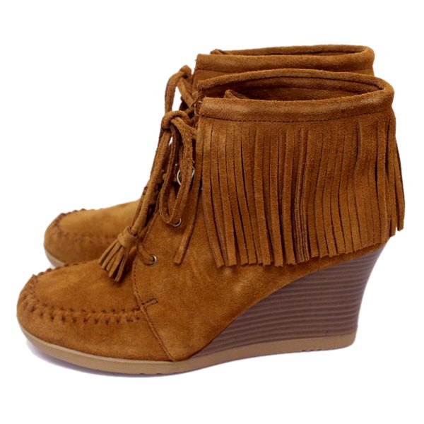 正規取扱店 MINNETONKA(ミネトンカ) Lace-up Fringe Ankle Wedge Boot(ウェッジブーツ) #84022 BROWN レディース MT242