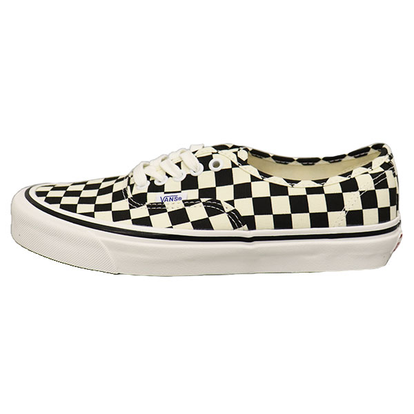 VANS(ヴァンズバンズ)正規取扱店