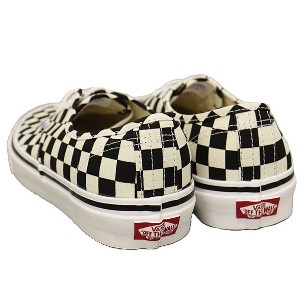VANS(ヴァンズバンズ)正規取扱店