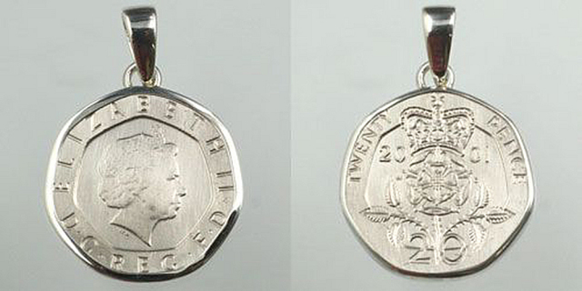 コイン、イギリス、エリザベス 2 世、20 ペンス、2003 VINTAGE Queen Elizabeth II 2003 Twenty Pence Coin UK Royal