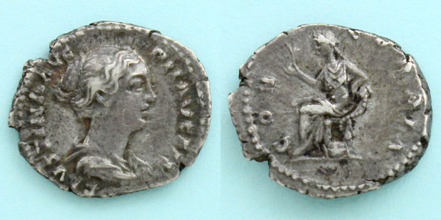 697158_01.jpg