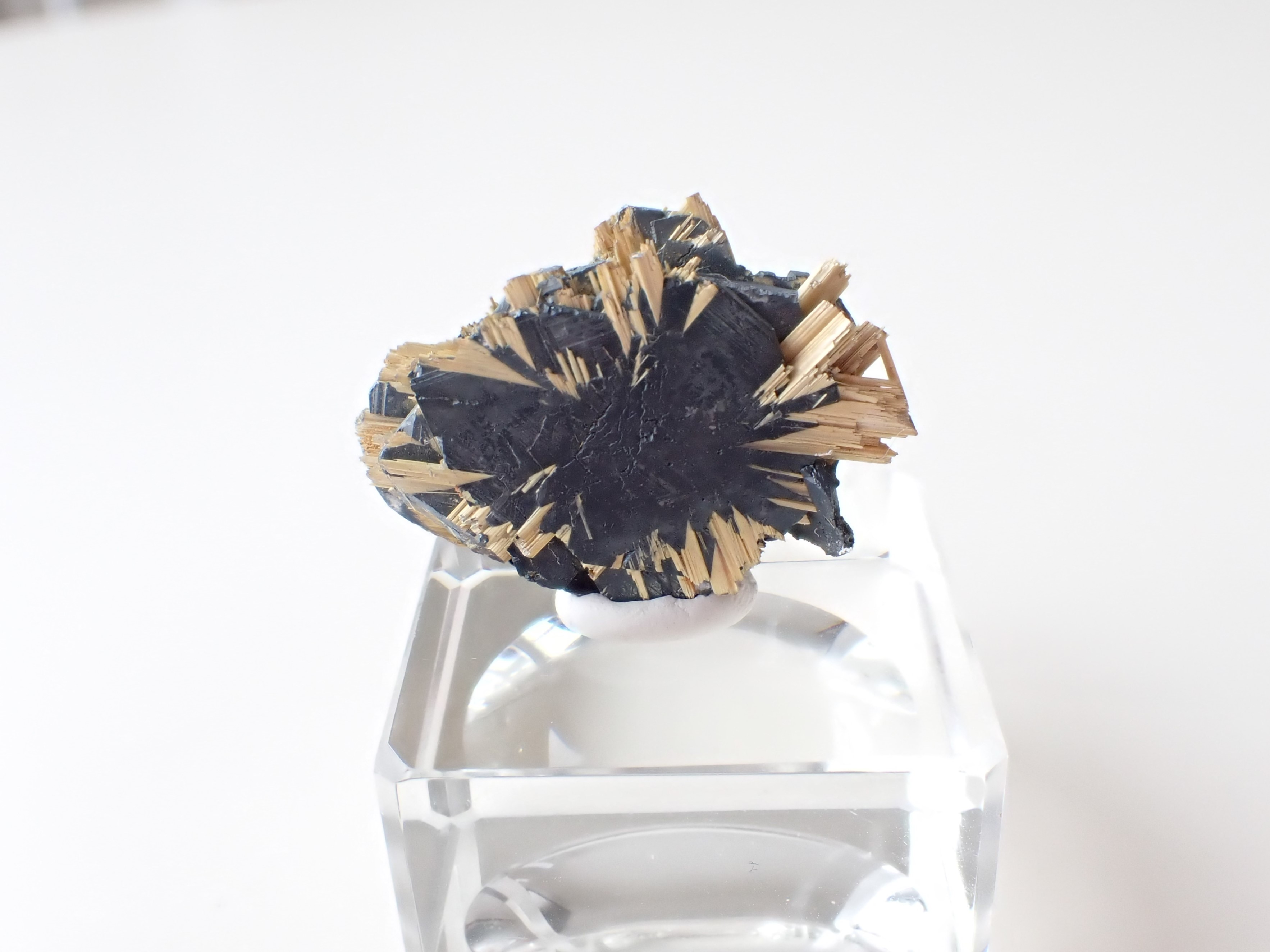 RE0635　ルチル／ヘマタイト　１４ｇ　◇ネコポス対応可◇