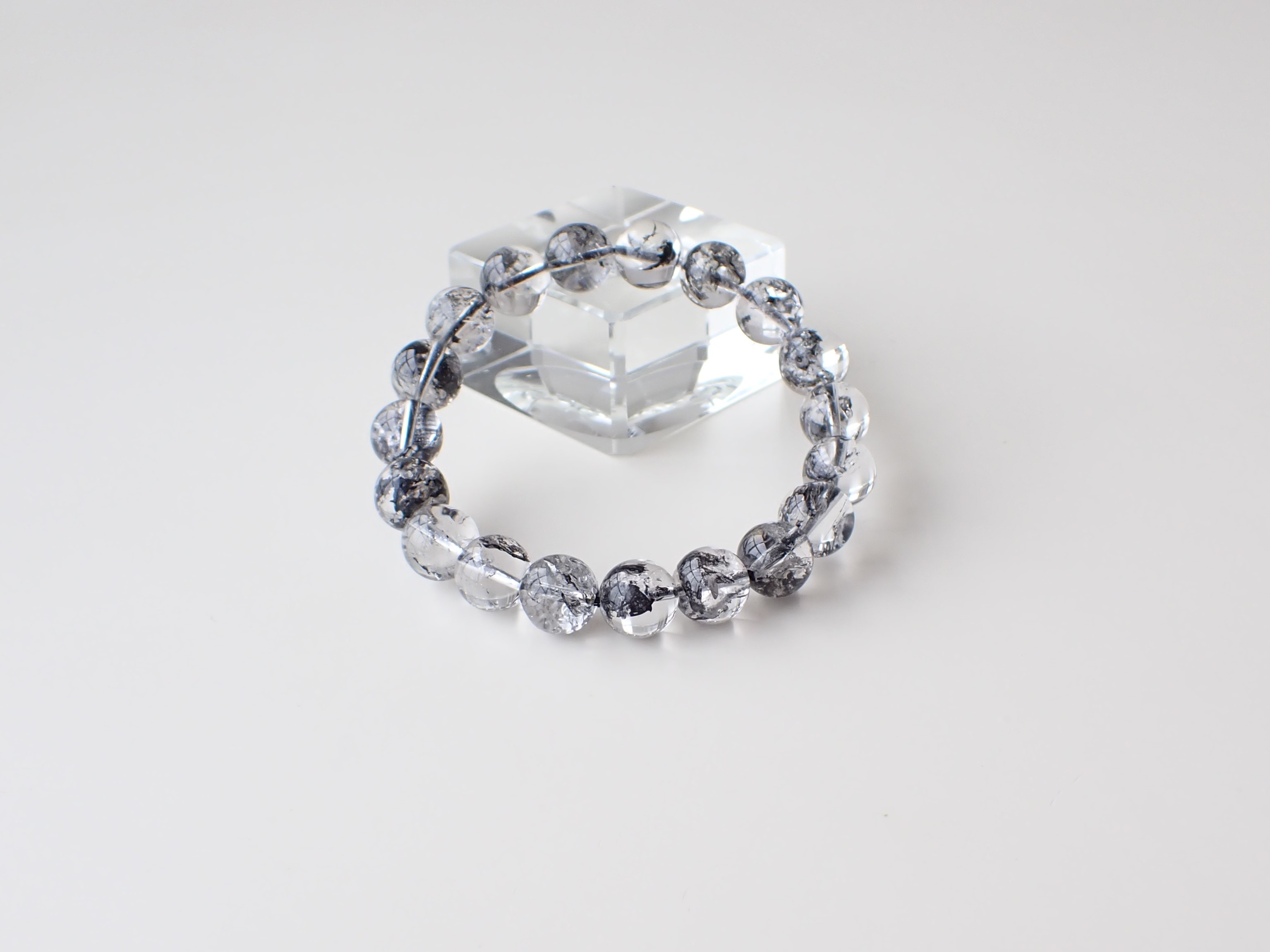 AB3388　グラファイトインクォーツ　１０ｍｍ　ブレスレット