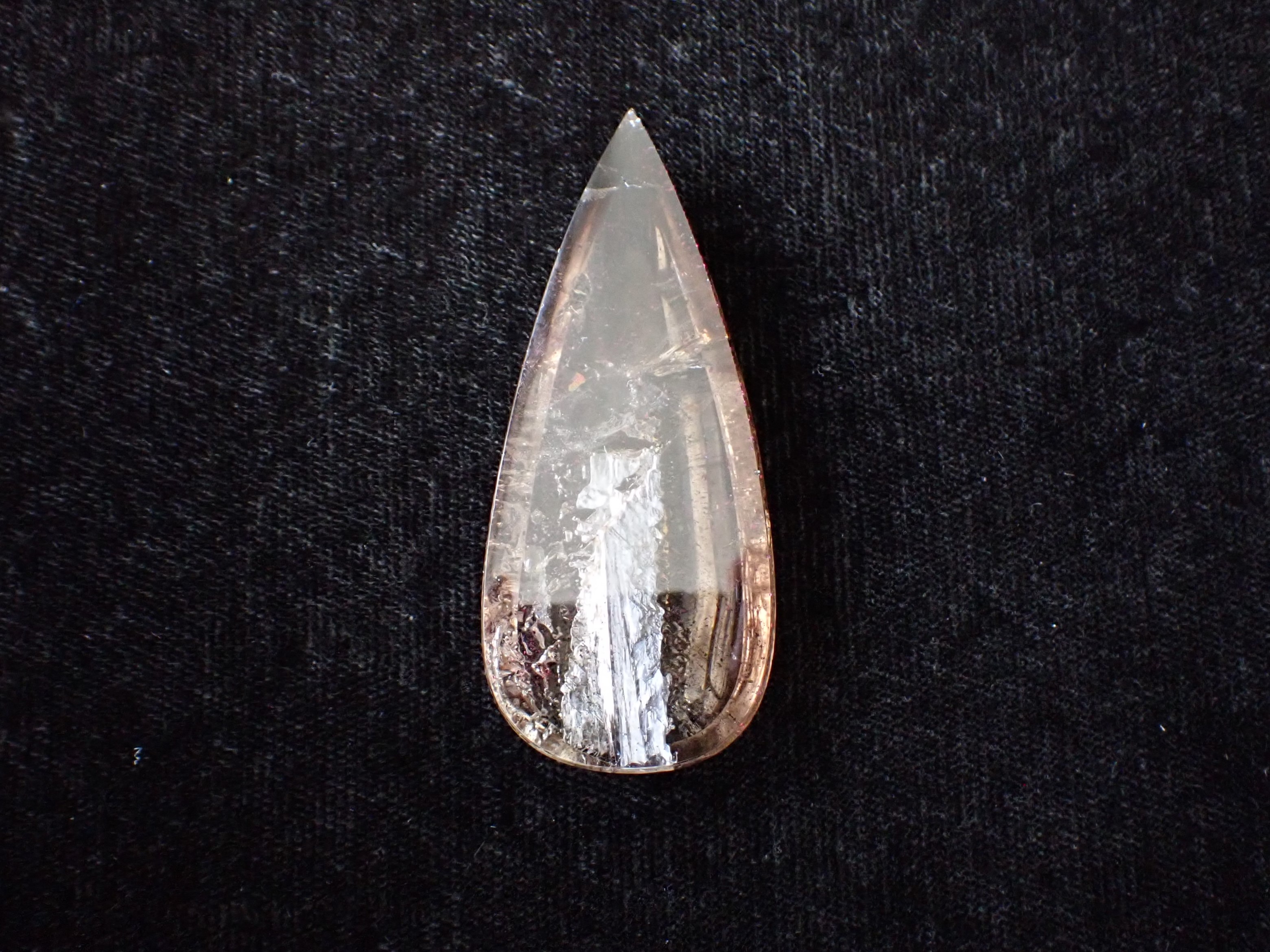 ピンクファイアークォーツ