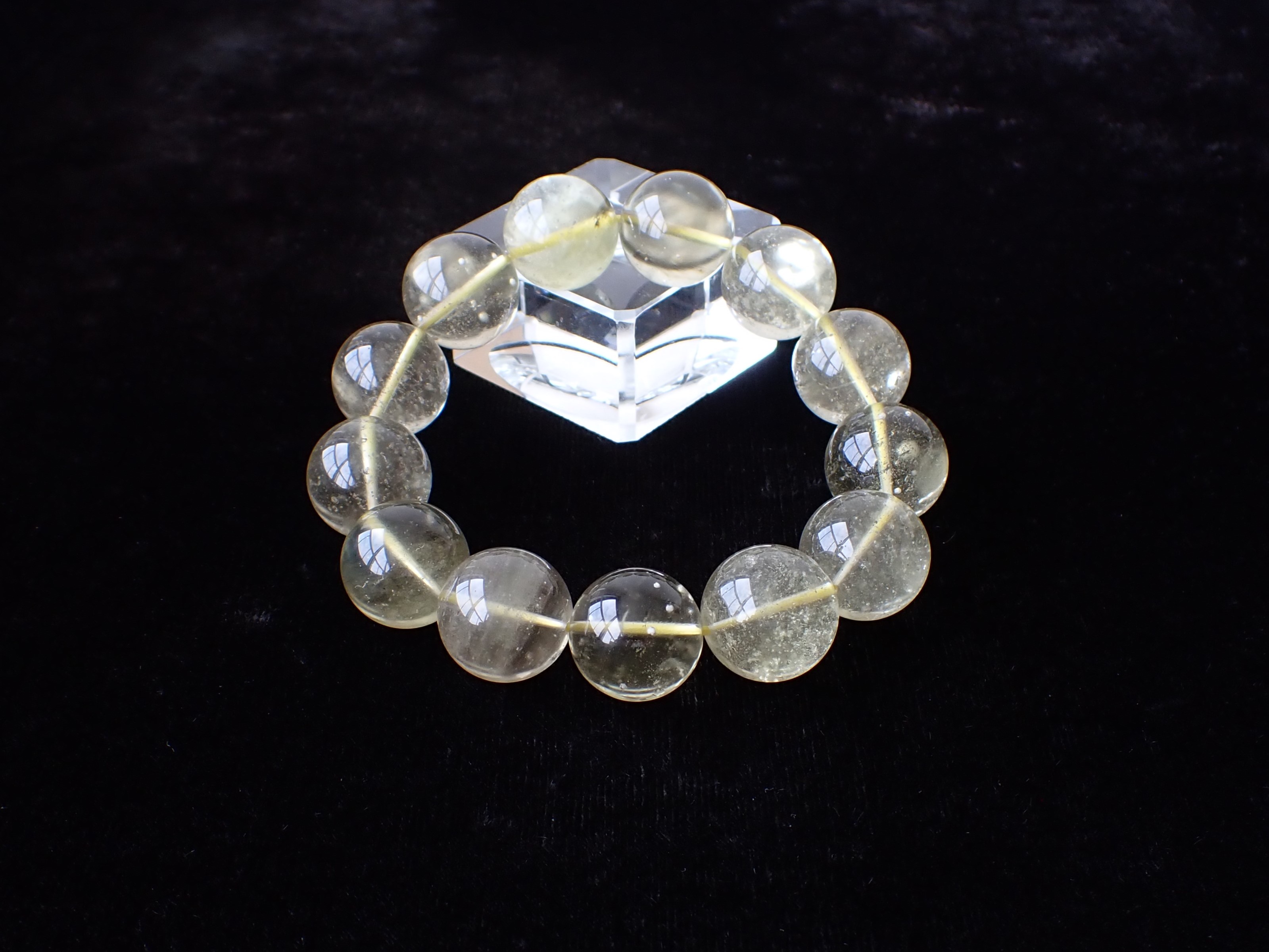 リビアングラス