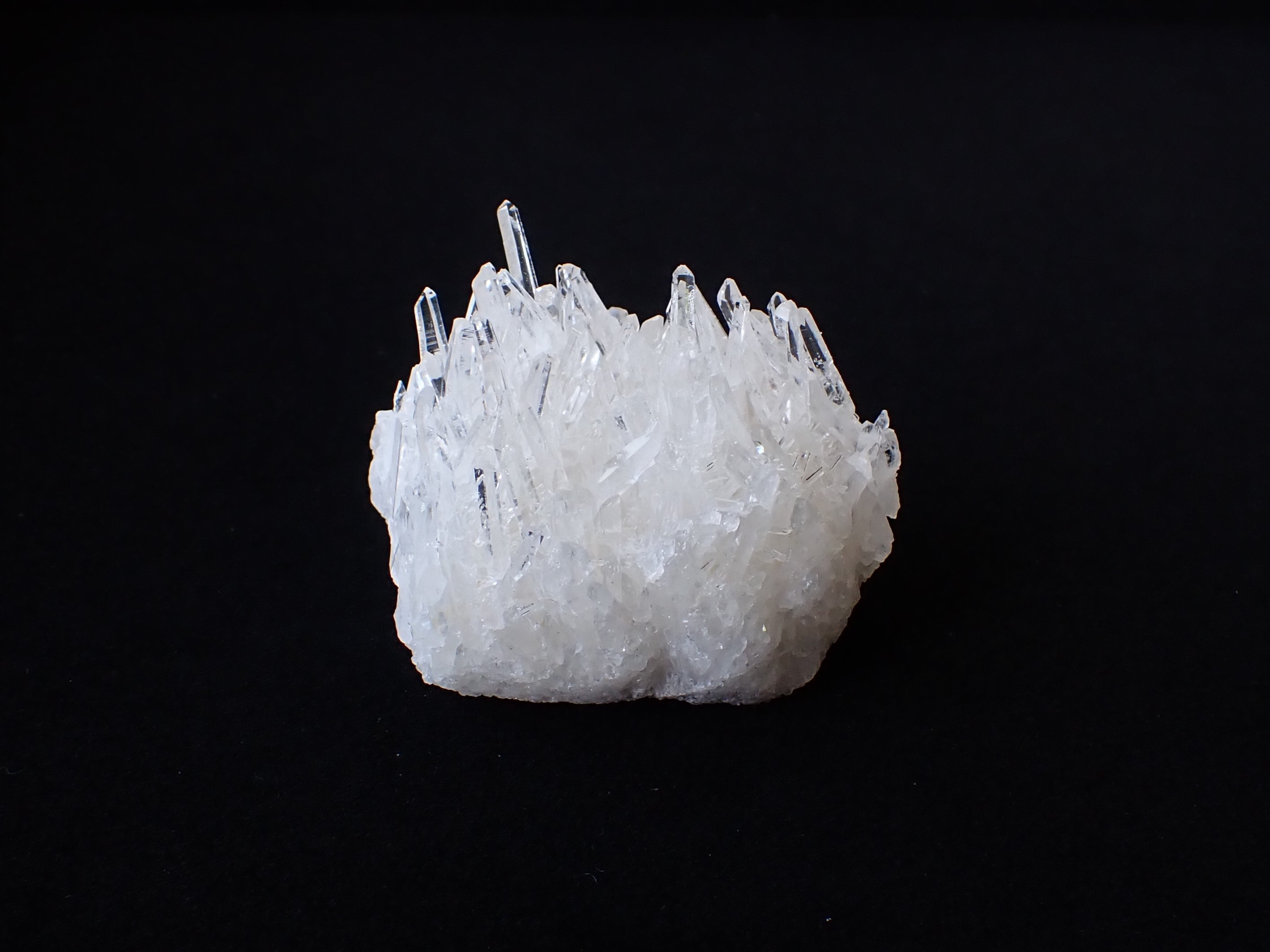 四川省産水晶クラスター