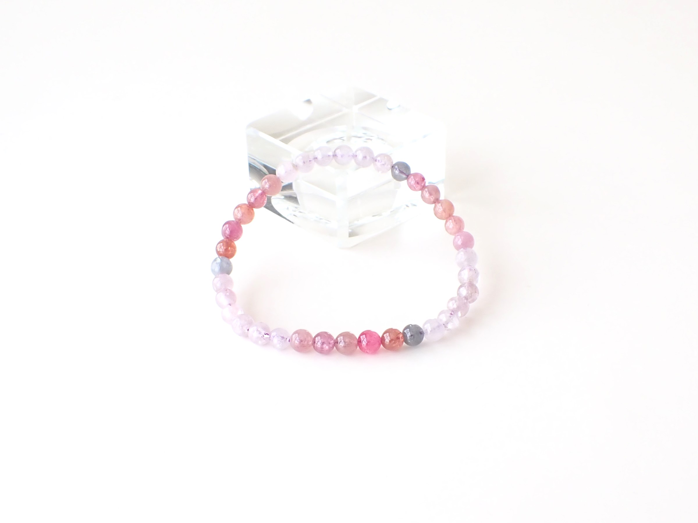 マルチカラースピネル