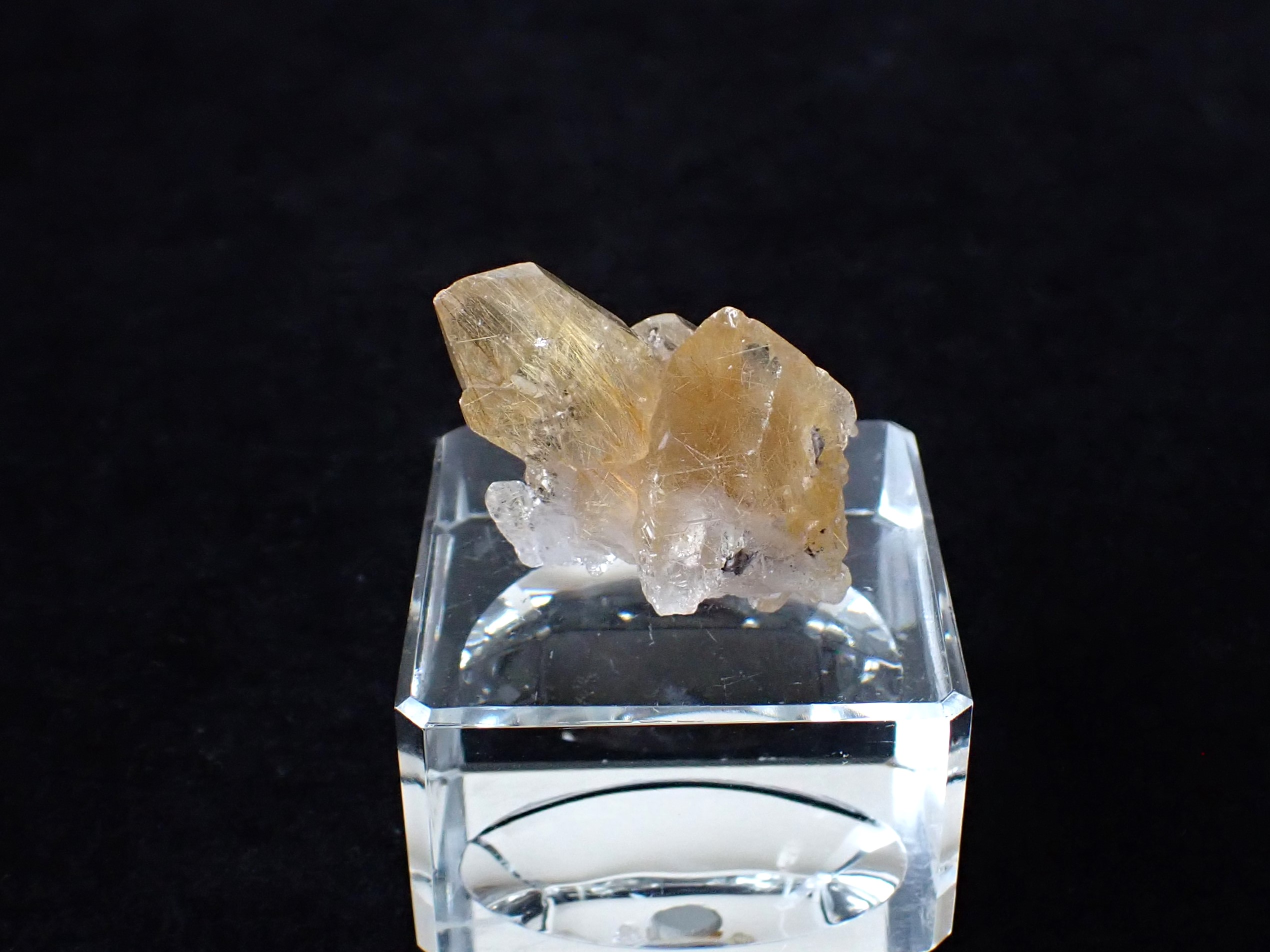 カイラス産 ルチルオンクォーツ RE0793 ルチルクォーツ 原石（ノンポリッシュ） 11．7g ◇ネコポス